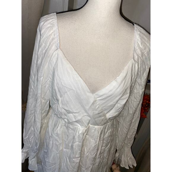 NWT Lulus size XL White Lined Long Sleeve Boho Style Dress Elastic Wrist Back - Picture 4 of 12